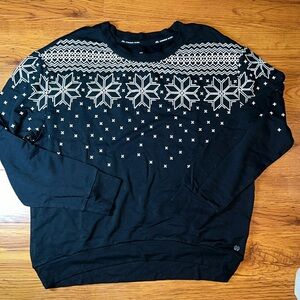 Andrew Marc sport snowflake design. Size M